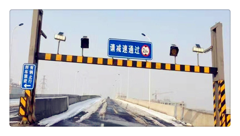 焦作一辆救护车竟被限高杆拦下过不去，咋回事？